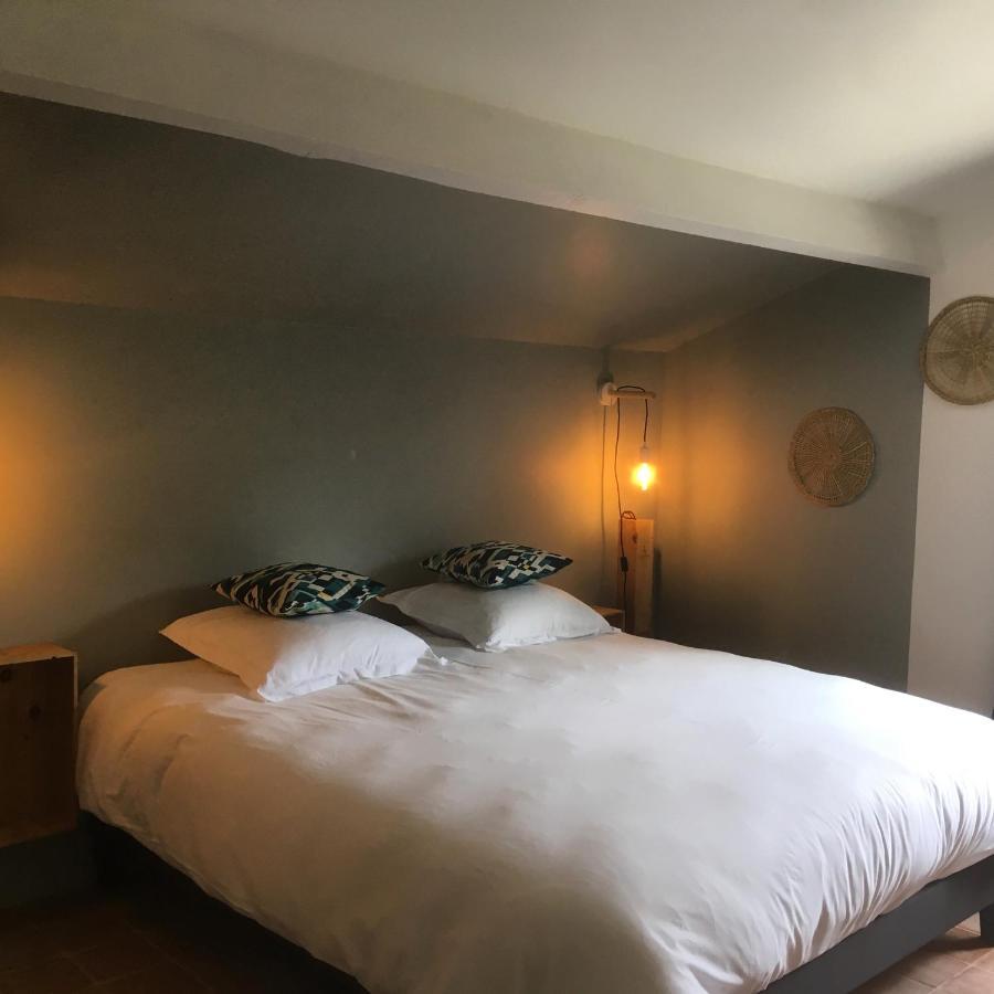 La Petite Sardine Bed & Breakfast Lirac Exterior photo